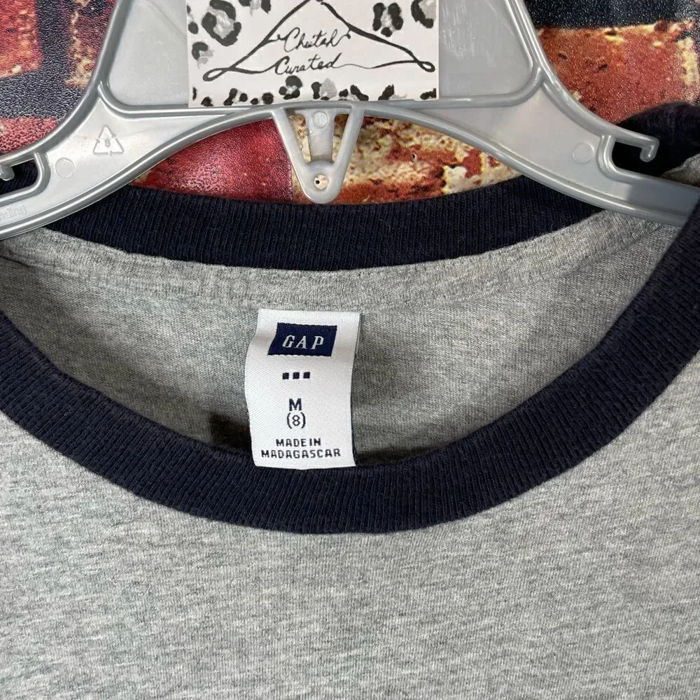 5 for $25🔥GAP Grey Boys T-Shirt Size (M) 8‎